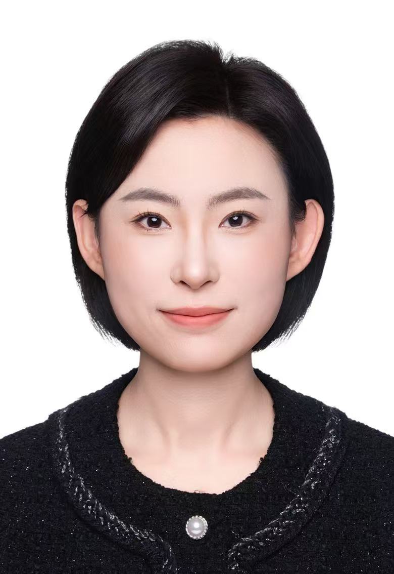 闫明